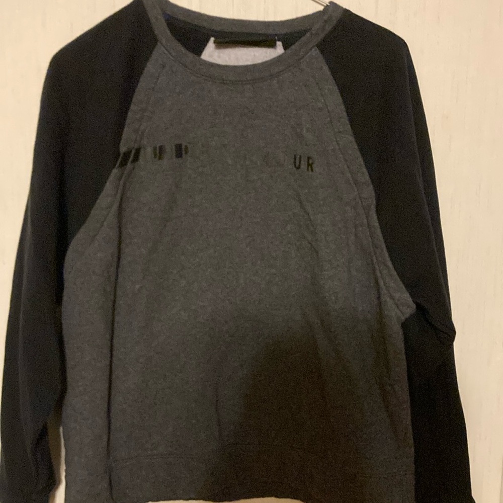 Under Armour Black and Gray Sweatshirt Comfortable and Stylish